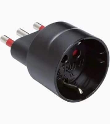 Adattatore da schuko a 10/16A nero